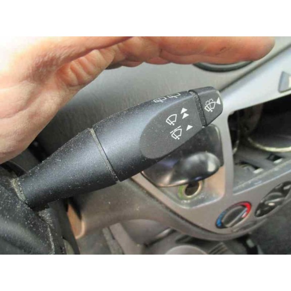 ford focus berlina (cak) del año 1999