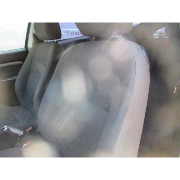 ford focus berlina (cak) del año 1999