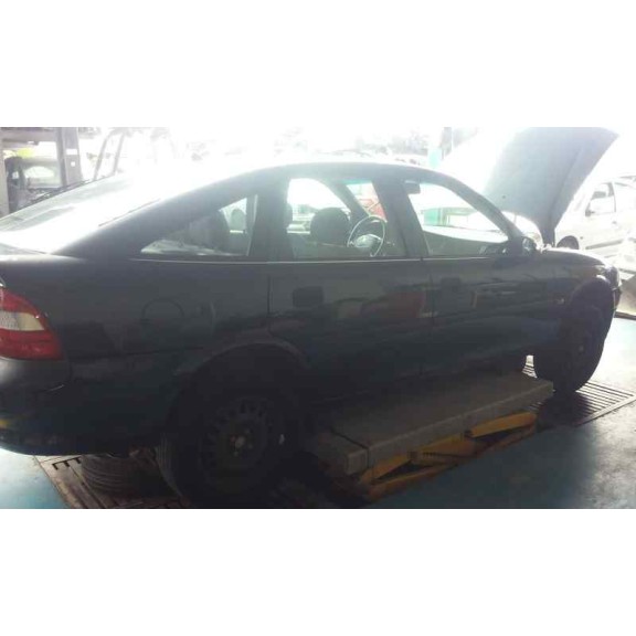 opel vectra b berlina del año 1998