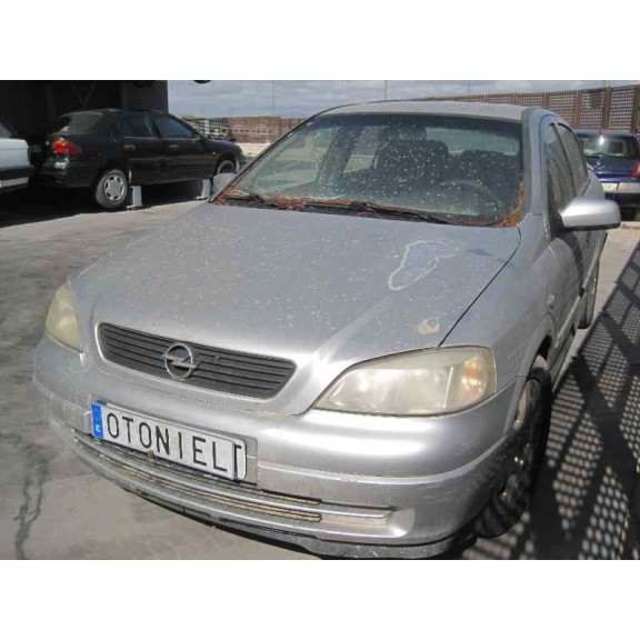 opel astra g berlina del año 1999