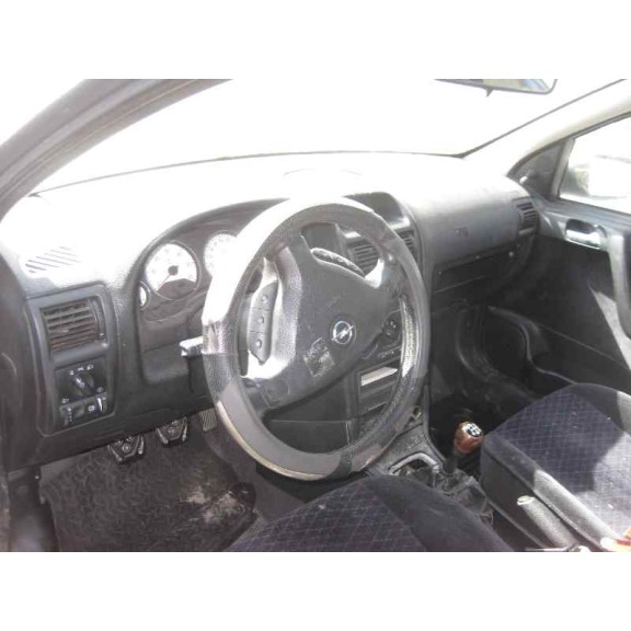 opel astra g berlina del año 1999