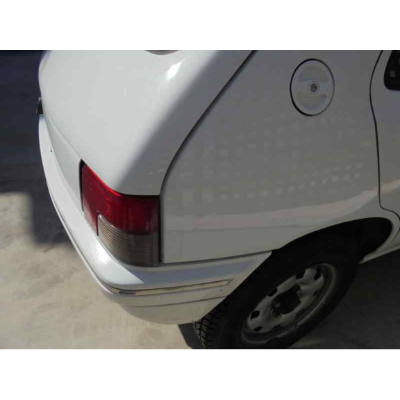 peugeot 205 berlina del año 1996