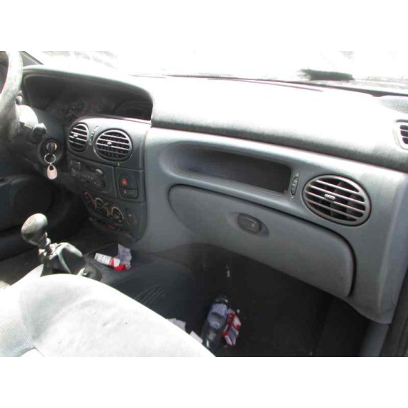 renault megane i berlina hatchback (ba0) del año 1997