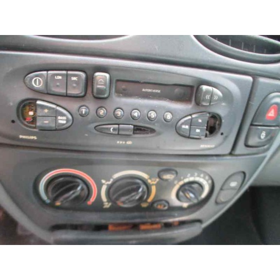 renault megane i berlina hatchback (ba0) del año 1997