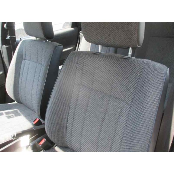 volkswagen passat berlina (312) del año 1989