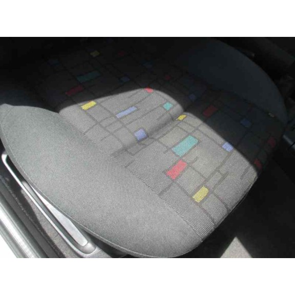 volkswagen polo berlina (6n1) del año 1999