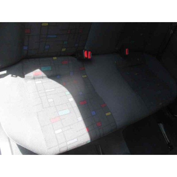 volkswagen polo berlina (6n1) del año 1999