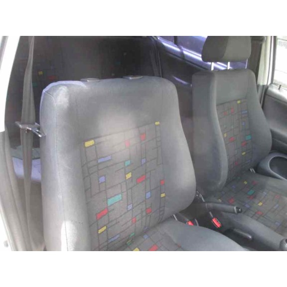 volkswagen polo berlina (6n1) del año 1999