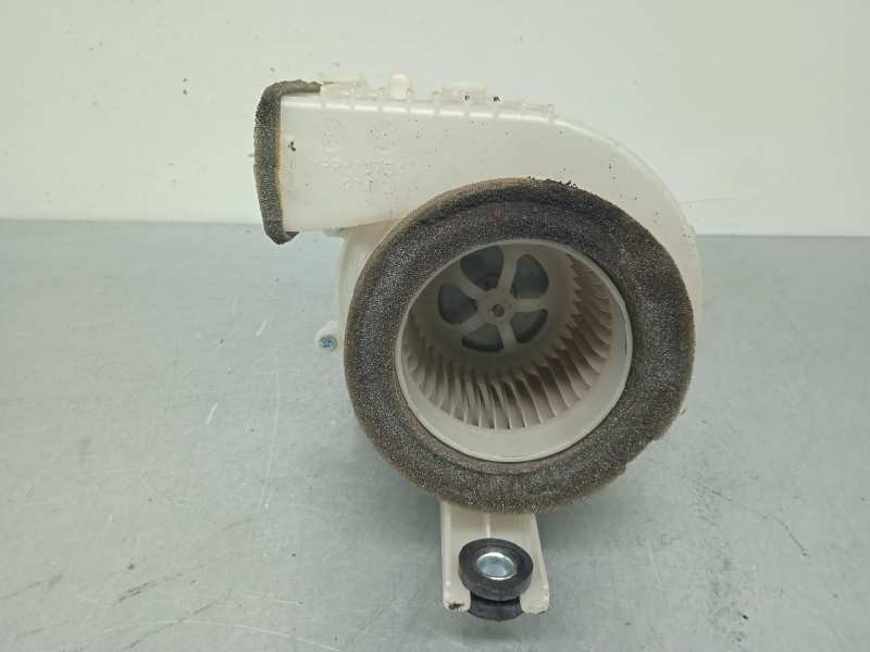 Recambio de motor calefaccion para toyota auris hybrid active referencia OEM IAM G923012010 1173005162 4 PINS