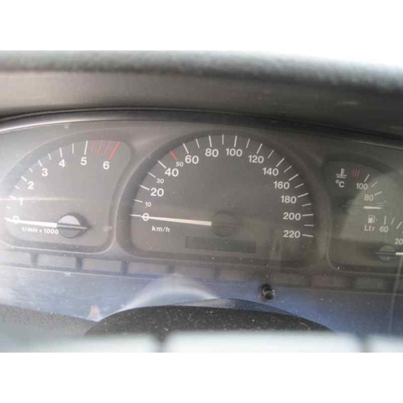 opel vectra b berlina del año 2000