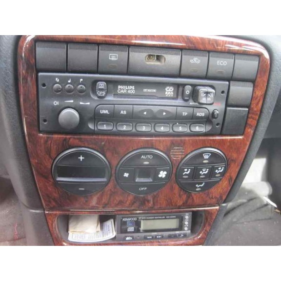 opel vectra b berlina del año 2000