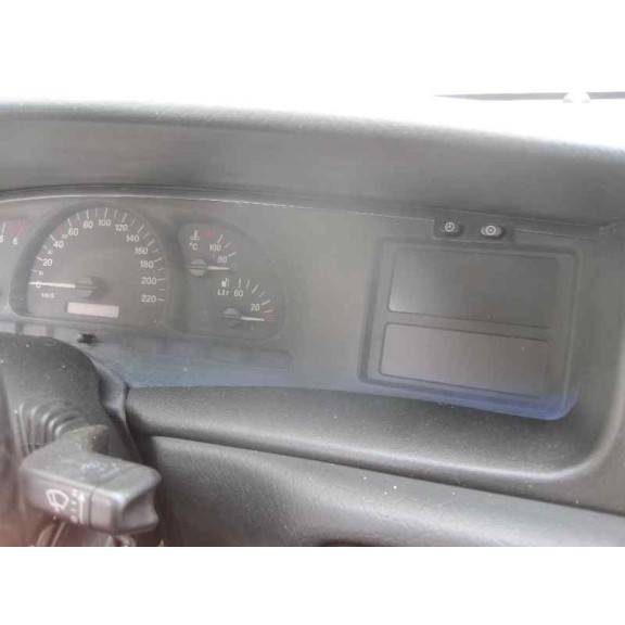 opel vectra b berlina del año 2000