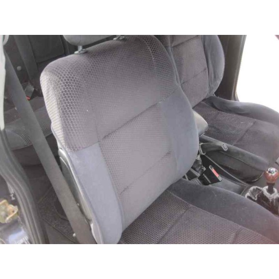 opel vectra b berlina del año 2000