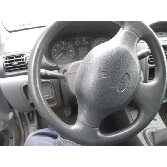renault clio ii fase i (b/cbo) del año 1999