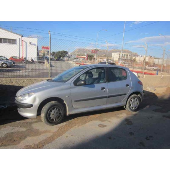 peugeot 206 berlina del año 1999