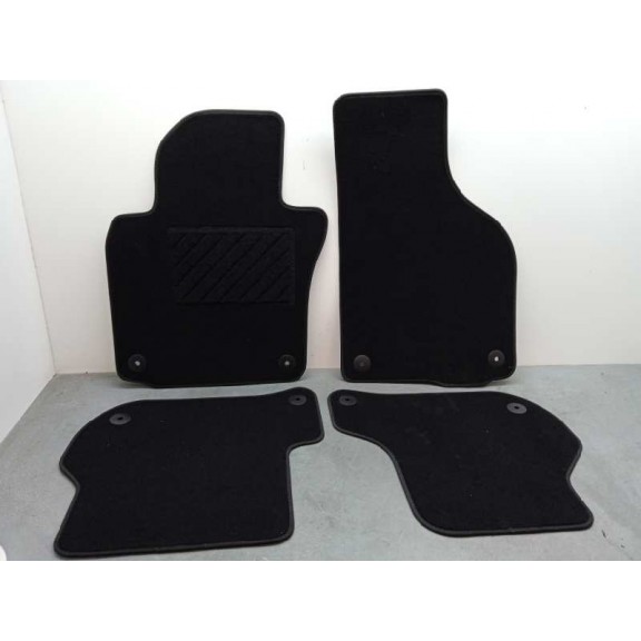 Recambio de alfombras para volkswagen golf vi (5k1) referencia OEM IAM 1K1061404WGK DELANTERA Y TRASERA TEXTIL