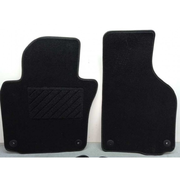 Recambio de alfombras para volkswagen golf vi (5k1) referencia OEM IAM 1K1061404WGK DELANTERA Y TRASERA TEXTIL