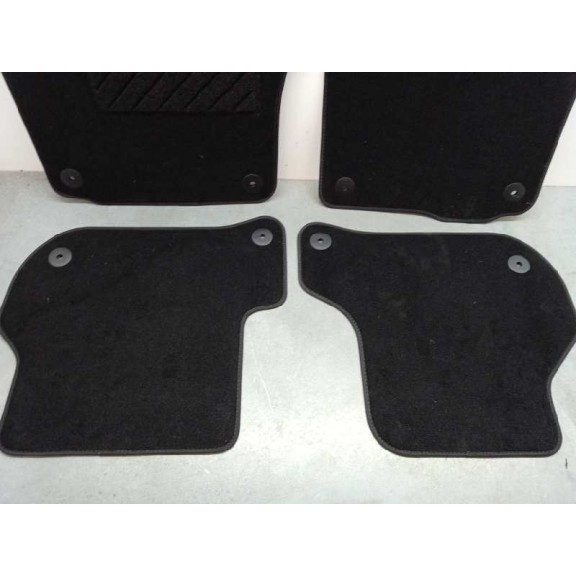 Recambio de alfombras para volkswagen golf vi (5k1) referencia OEM IAM 1K1061404WGK DELANTERA Y TRASERA TEXTIL
