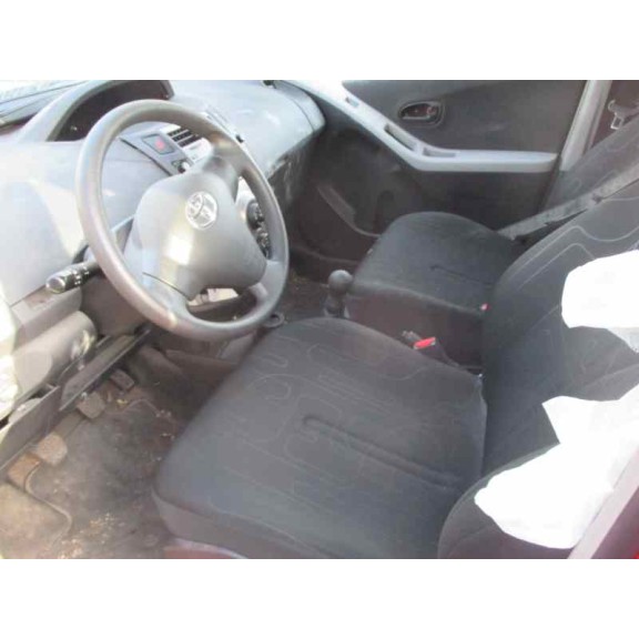 toyota yaris del año 2009