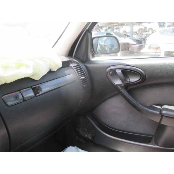 citroën xsara berlina del año 2002