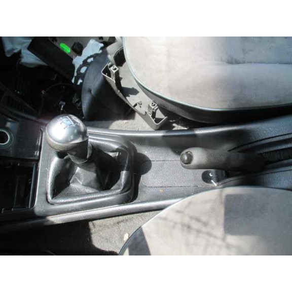 citroën xsara berlina del año 2002