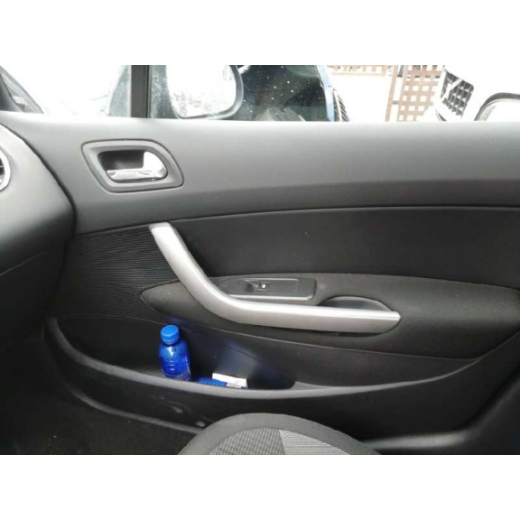 peugeot 308 del año 2008