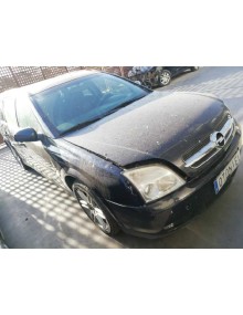 opel vectra c berlina del año 2004