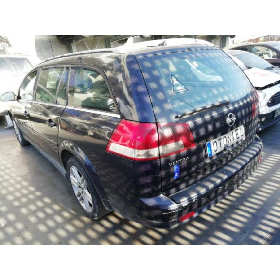 opel vectra c berlina del año 2004