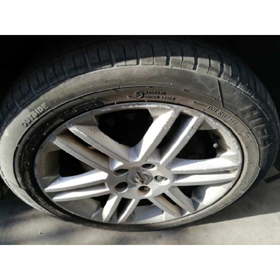 opel vectra c berlina del año 2004