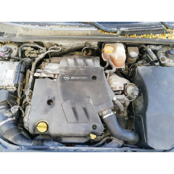 opel vectra c berlina del año 2004