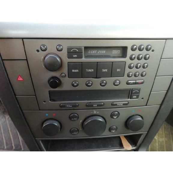 opel vectra c berlina del año 2004