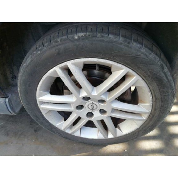 opel vectra c berlina del año 2004