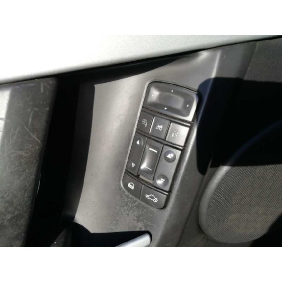 opel vectra c berlina del año 2004