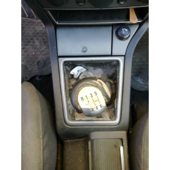 opel vectra c berlina del año 2004