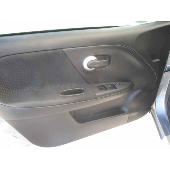 nissan note (e11e) del año 2012