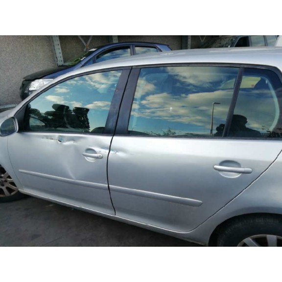 volkswagen golf v berlina (1k1) del año 2006