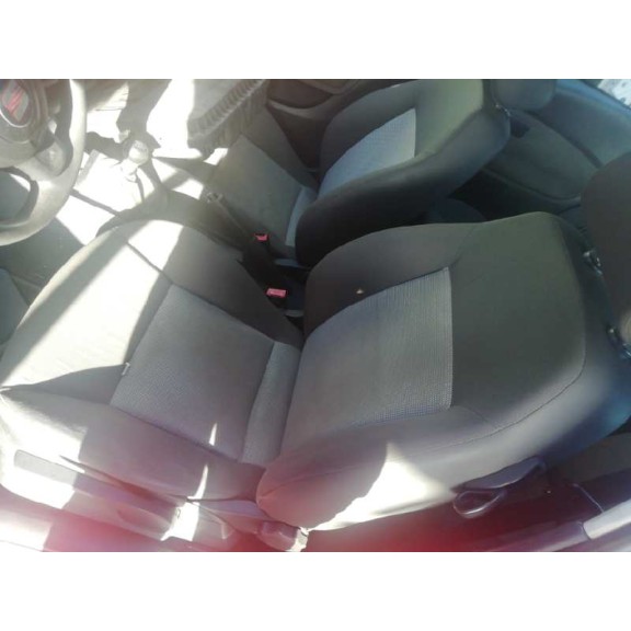 seat ibiza (6l1) del año 2005