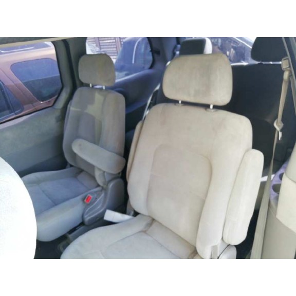 kia carnival ii del año 2003