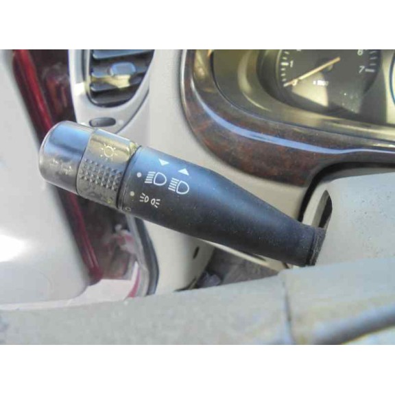 ford fiesta berlina (dx) del año 2002