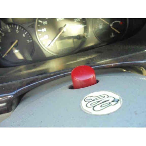 ford fiesta berlina (dx) del año 2002