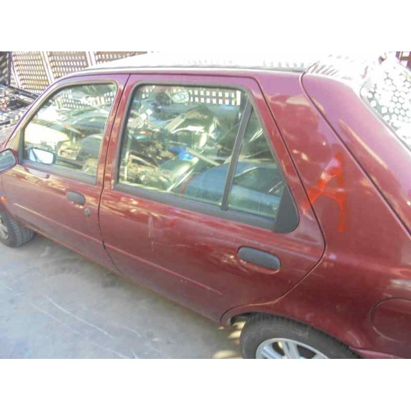 ford fiesta berlina (dx) del año 2002