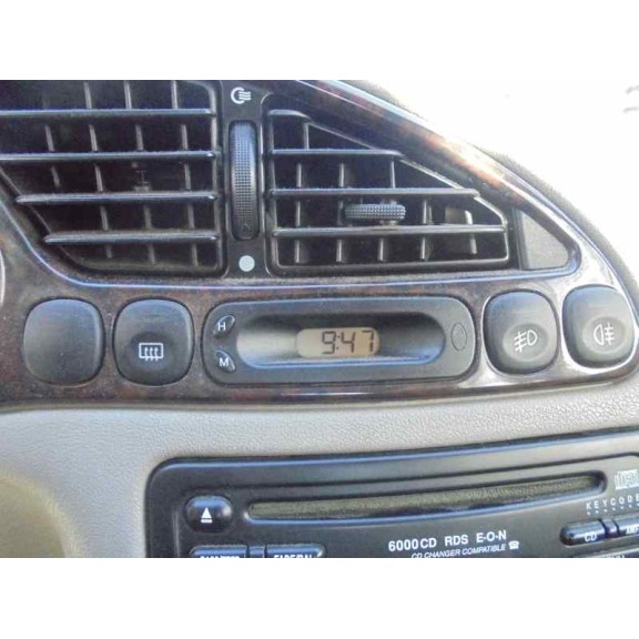 ford fiesta berlina (dx) del año 2002