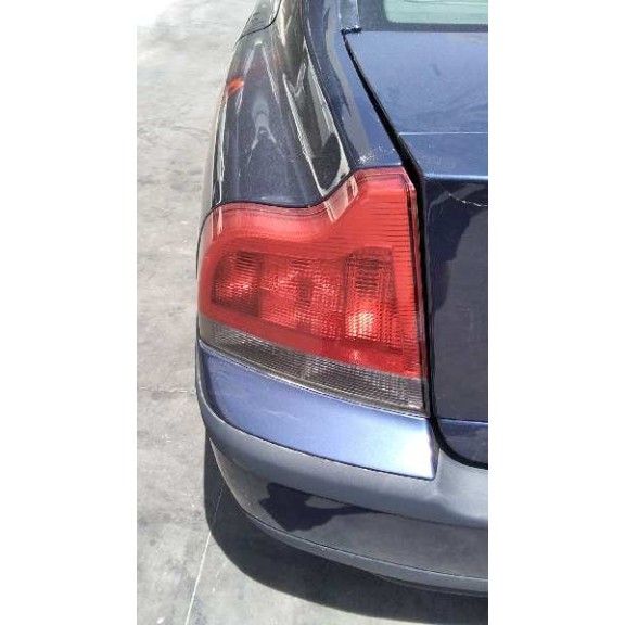 volvo s60 berlina del año 2001