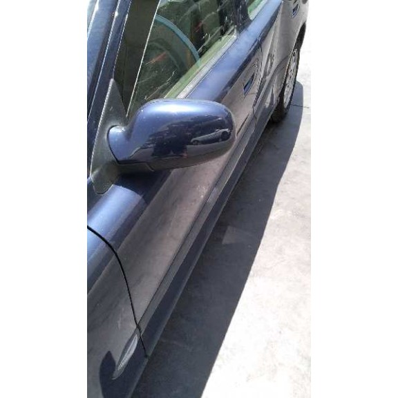 volvo s60 berlina del año 2001