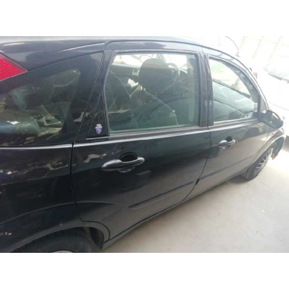 ford focus berlina (cak) del año 2004