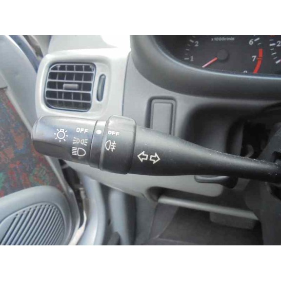 nissan micra (k11) del año 1999