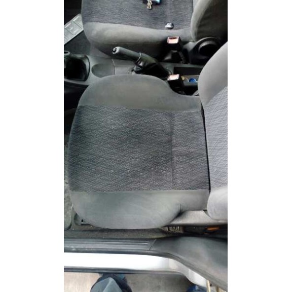 ford focus berlina (cak) del año 1999