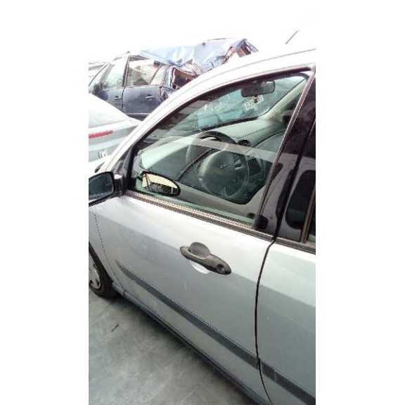 ford focus berlina (cak) del año 1999