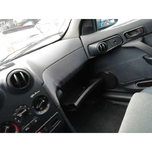 alfa romeo 146 del año 1998