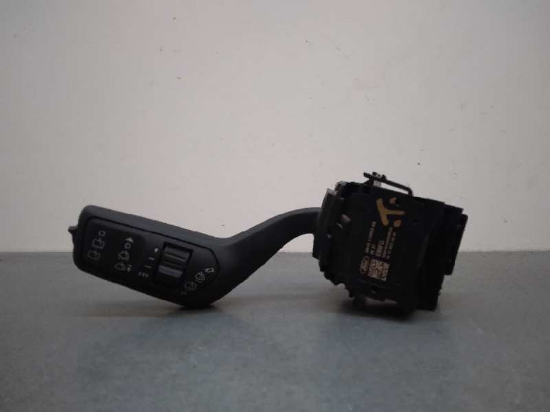 Recambio de mando limpia para ford focus titanium referencia OEM IAM GN1517A553AB  